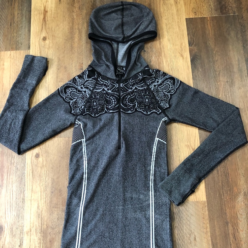 Athleta Twist Half ZIP Up Hoodie